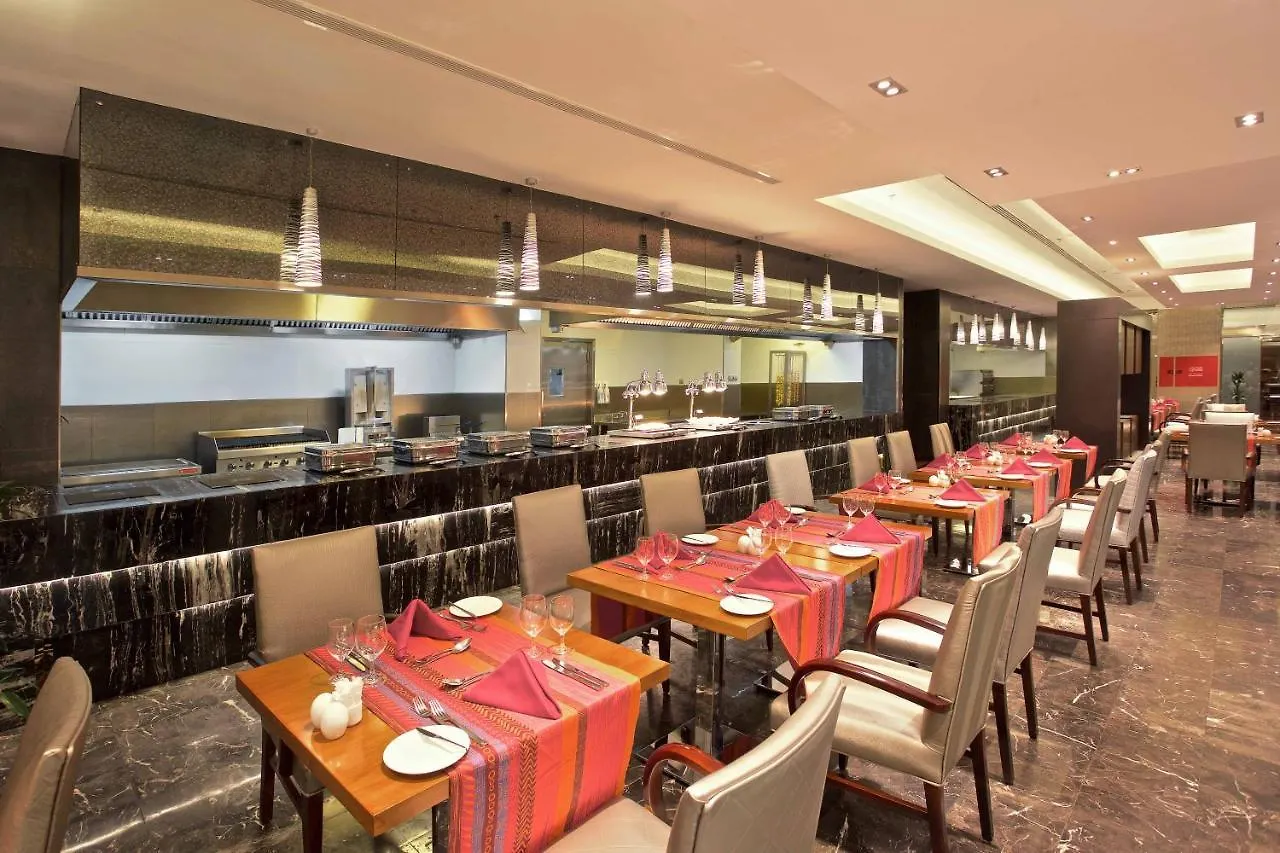 Crowne Plaza Jeddah By Ihg Hotel