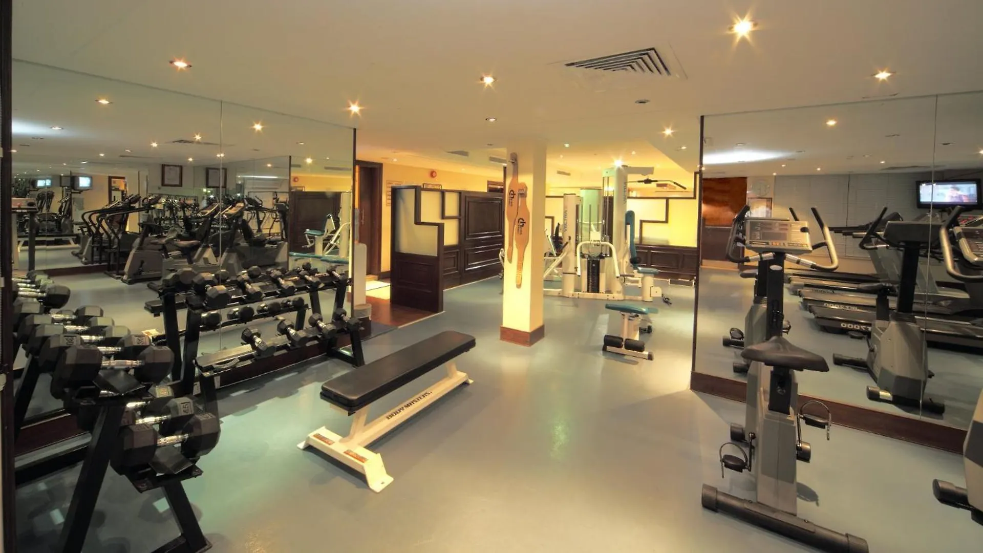 Crowne Plaza Jeddah By Ihg Hotel