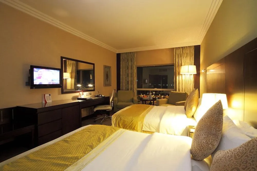 Crowne Plaza Jeddah By Ihg Hotel 5*,