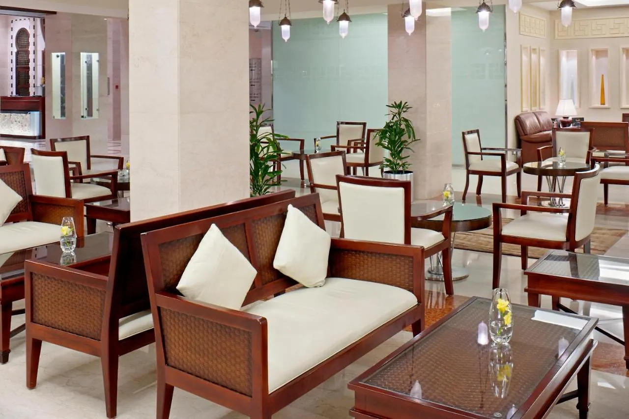 Crowne Plaza Jeddah By Ihg Hotel 5*,