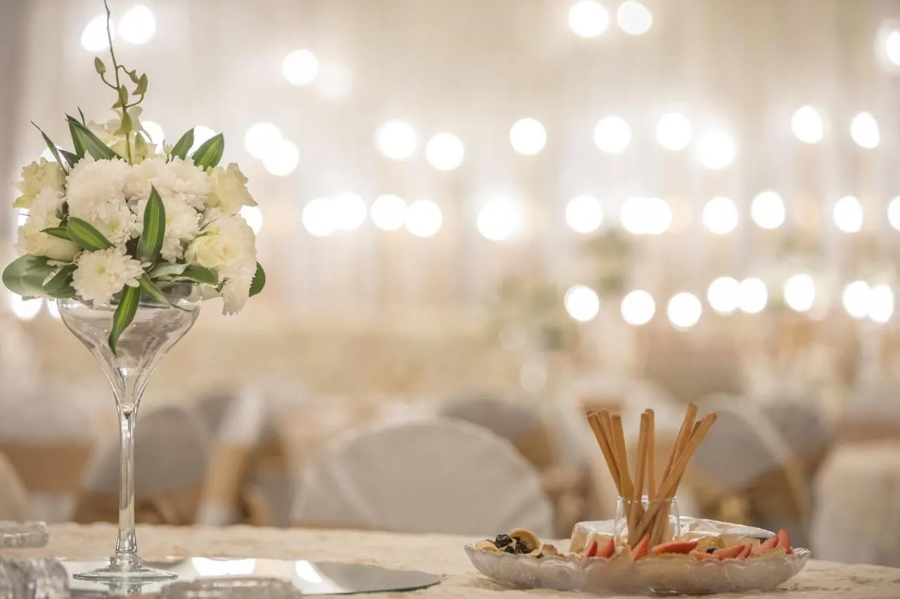 Crowne Plaza Jeddah By Ihg Hotel