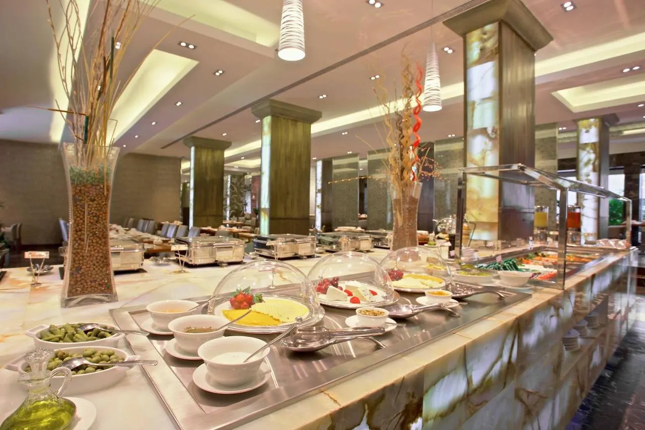 Crowne Plaza Jeddah By Ihg Hotel