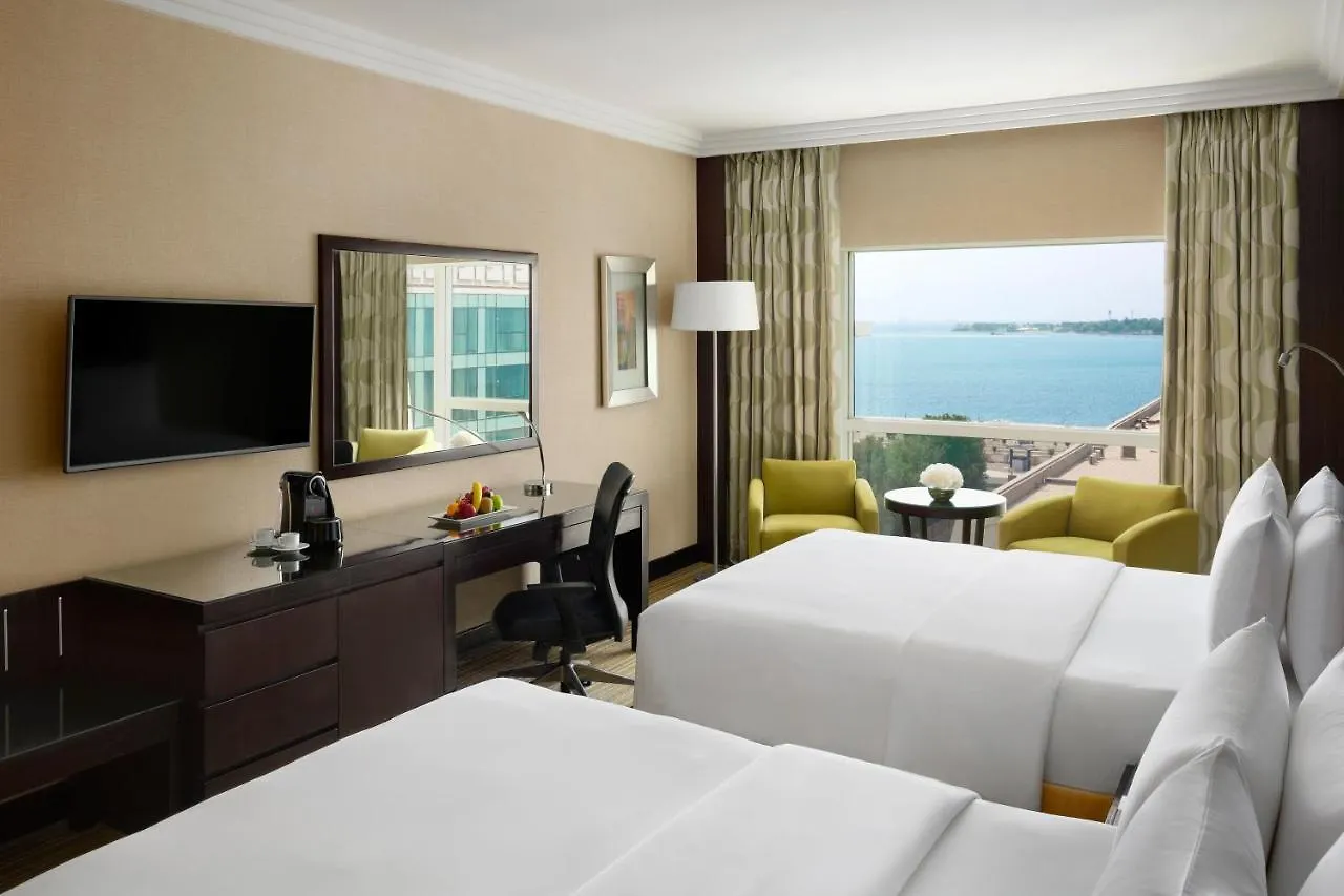 Crowne Plaza Jeddah By Ihg Hotel 5*,